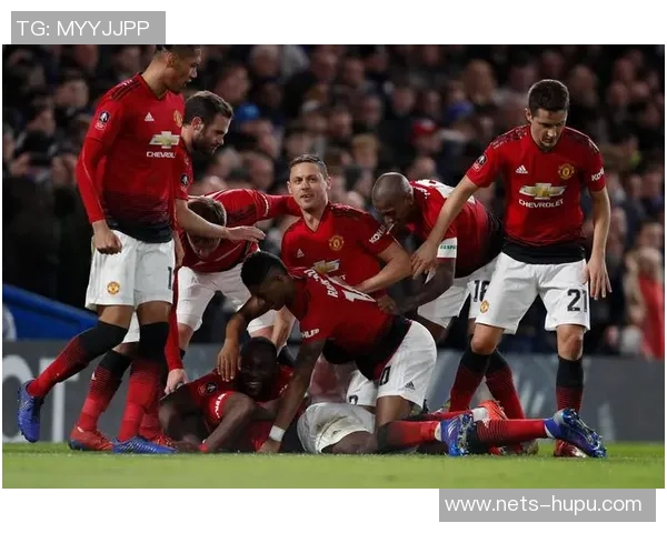 曼联与曼城在2018赛季的激烈对决回顾与精彩瞬间分析